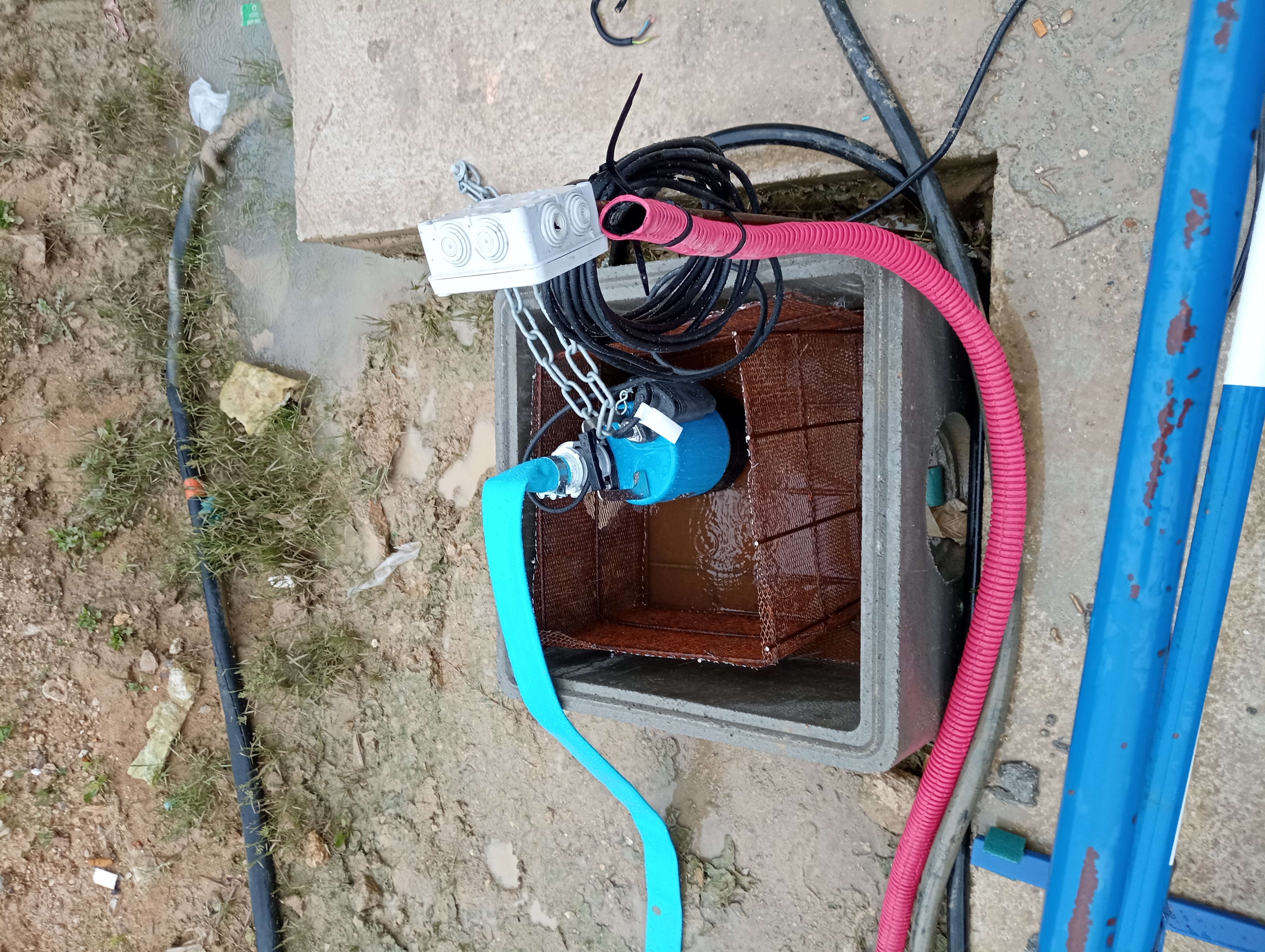 Pompe d’exhaure choisie et installée sur chantier